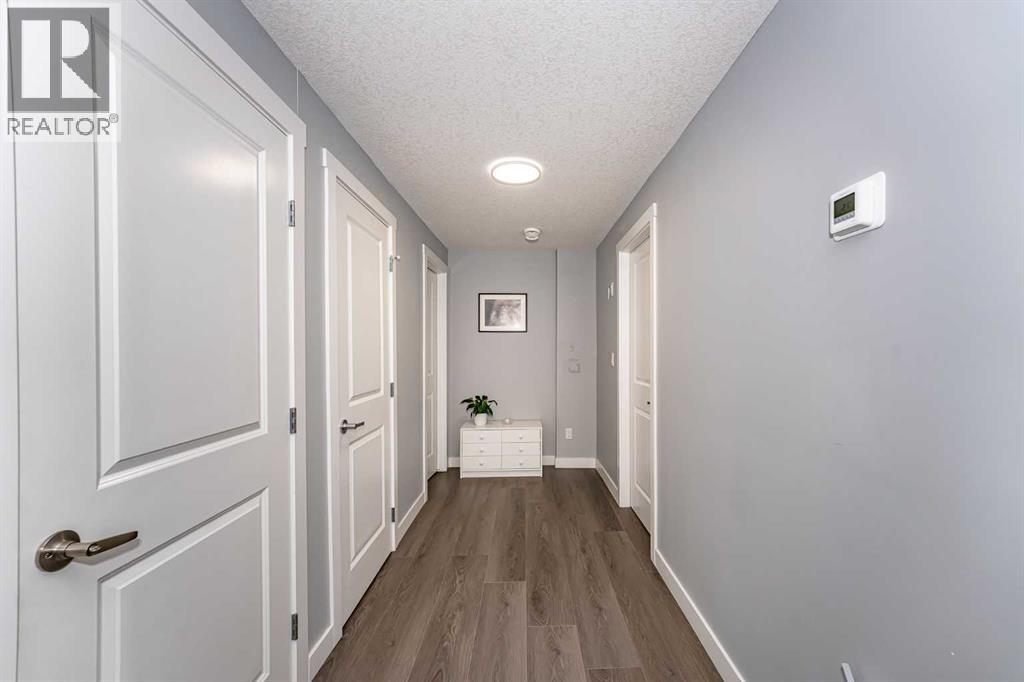 Photo 31 of 74 Carringvue Drive Nw, Calgary AB