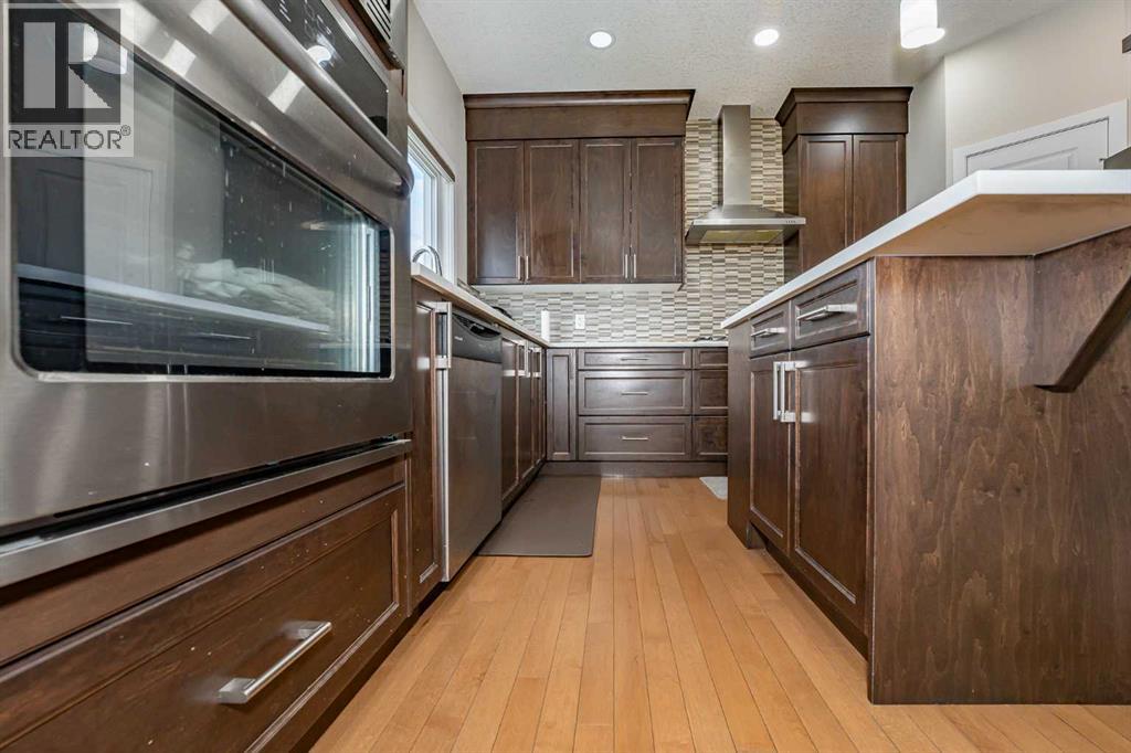 Photo 17 of 74 Carringvue Drive Nw, Calgary AB