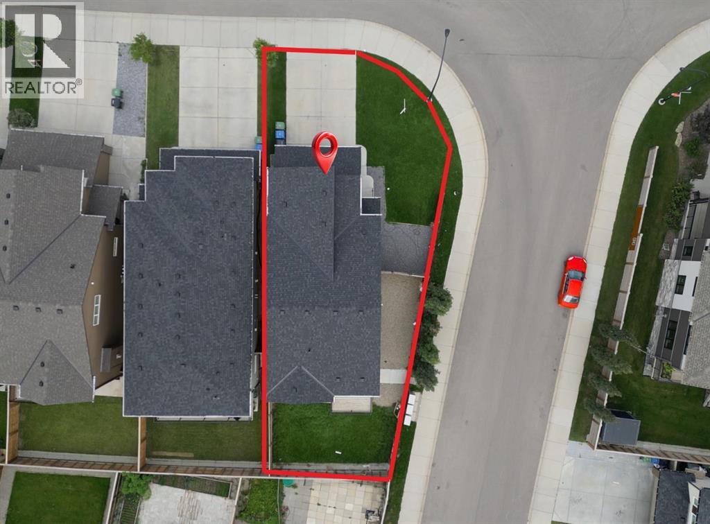 Photo 5 of 74 Carringvue Drive Nw, Calgary AB