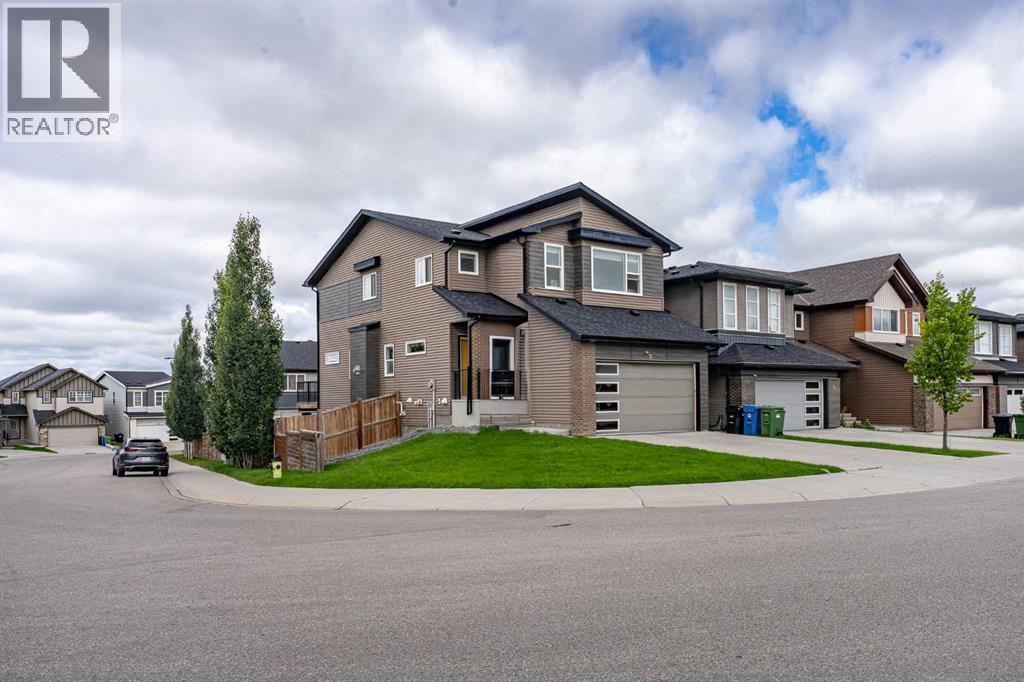 Photo 26 of 74 Carringvue Drive Nw, Calgary AB
