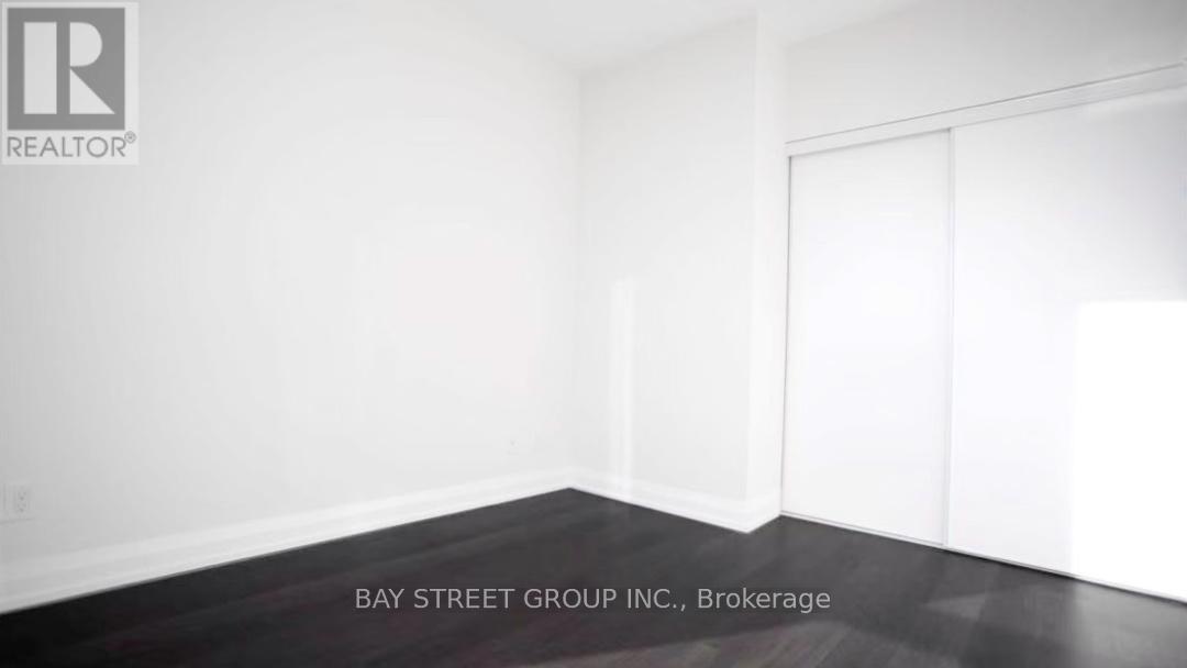 Photo 3 of 4519 5 Sheppard Avenue E, Toronto ON