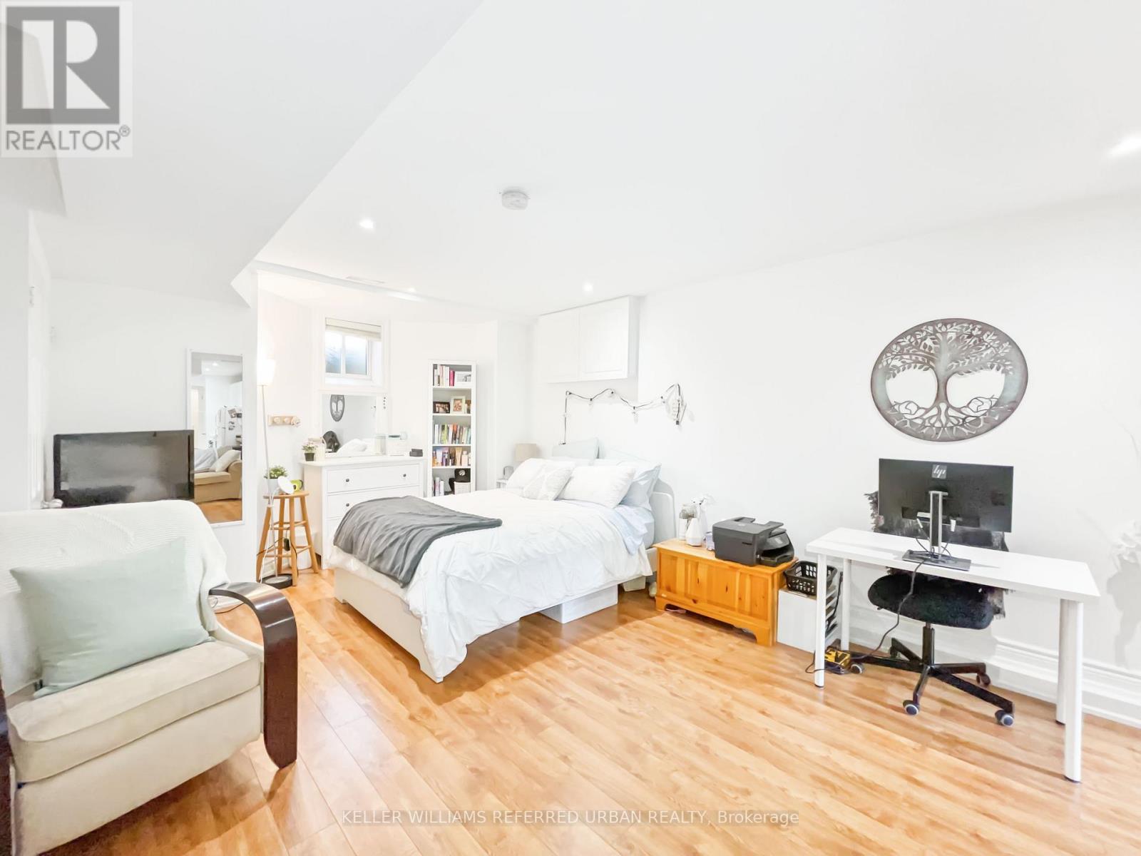 Photo 18 of 314 Dovercourt Road, Toronto ON