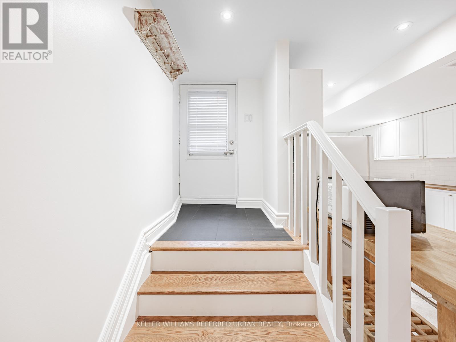 Photo 2 of 314 Dovercourt Road, Toronto ON