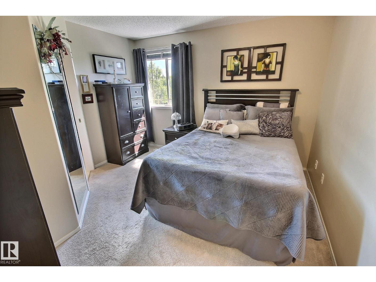 Photo 15 of 428 Rainbow Cr, Sherwood Park AB