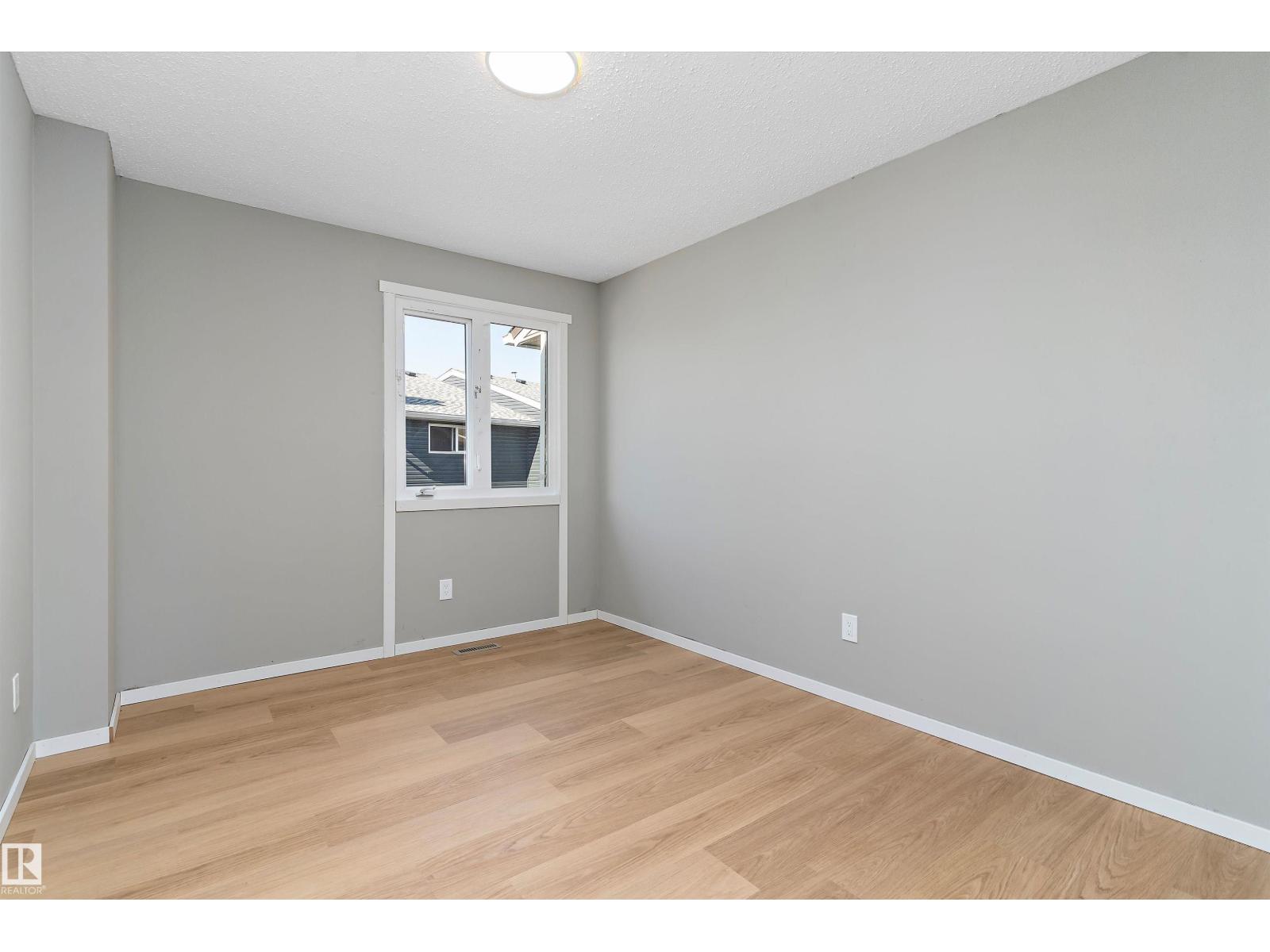 Photo 25 of 467 Dunluce Rd Nw, Edmonton AB
