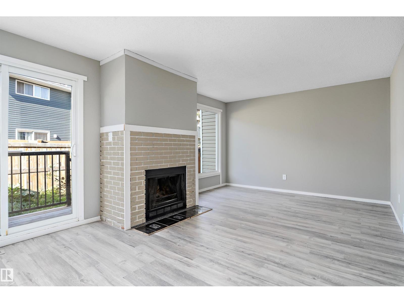 Photo 17 of 467 Dunluce Rd Nw, Edmonton AB