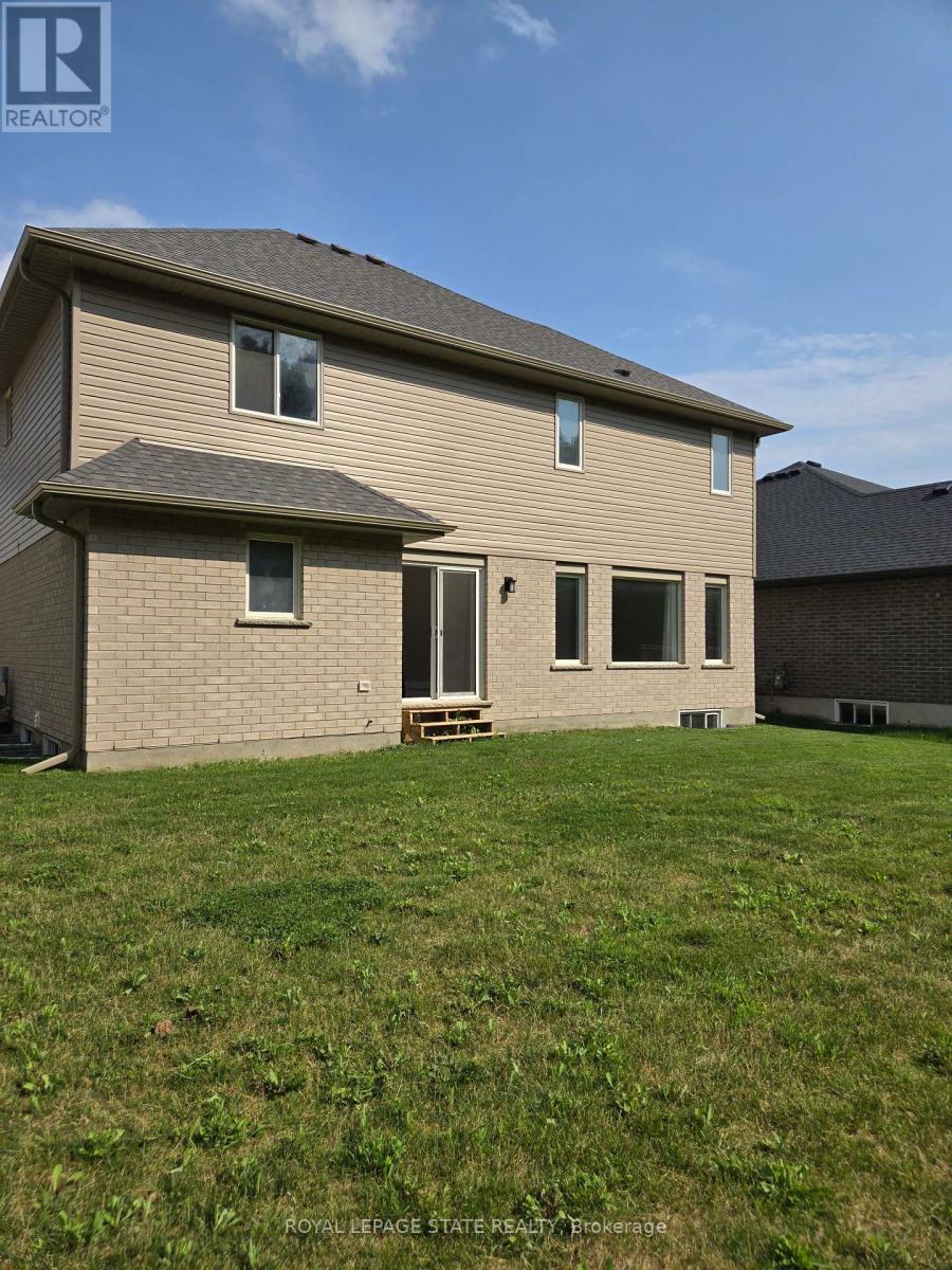 Photo 37 of 15 Dunning Way, St Thomas ON