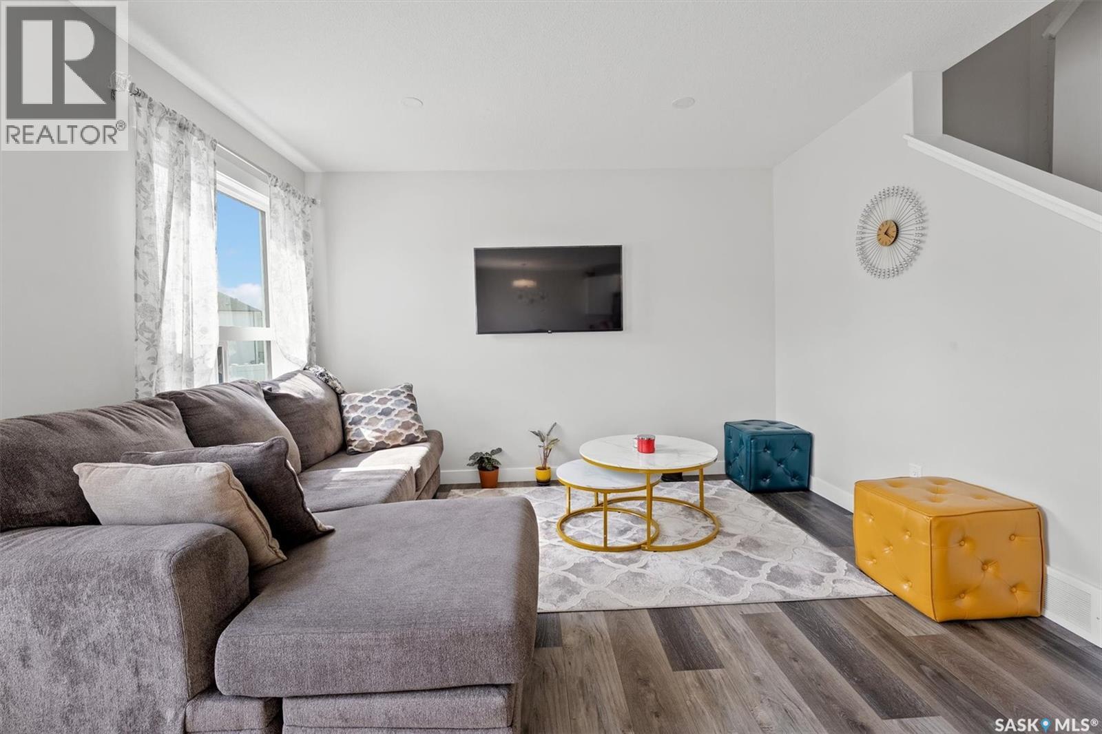 Photo 4 of 144 Tufts Way, Saskatoon SK
