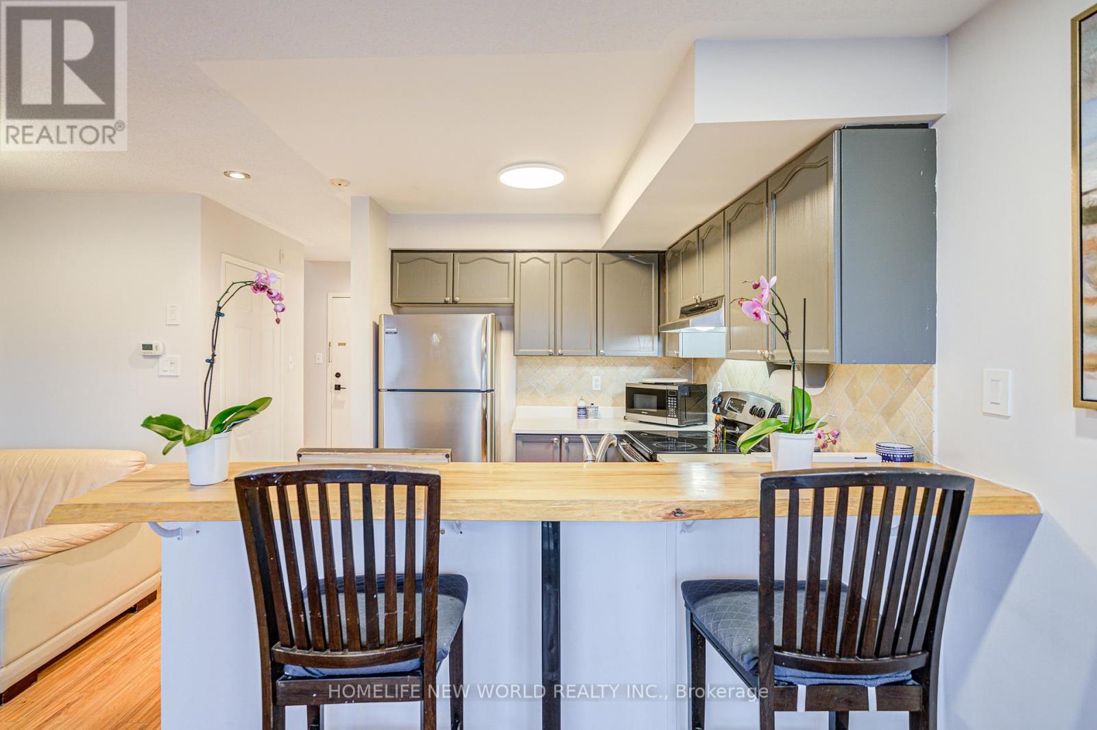 Photo 11 of A 206 15 Cornell Meadows Avenue, Markham ON