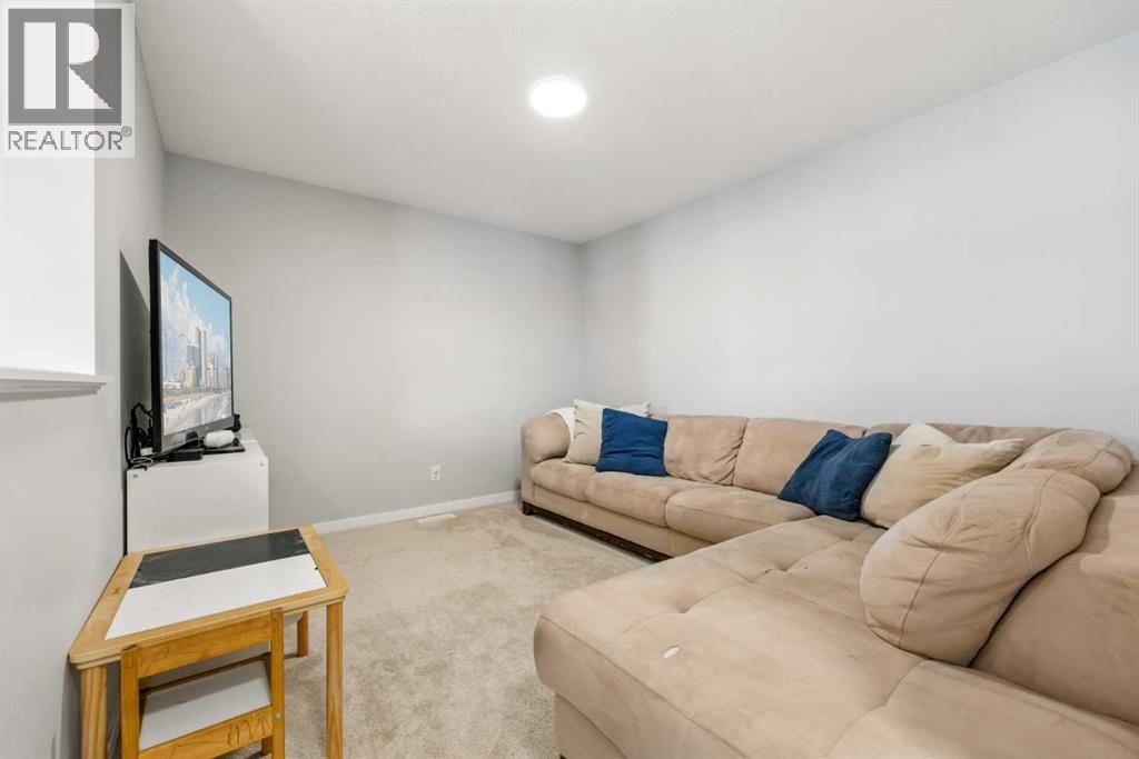 Photo 33 of 66 Magnolia Terrace Se, Calgary AB