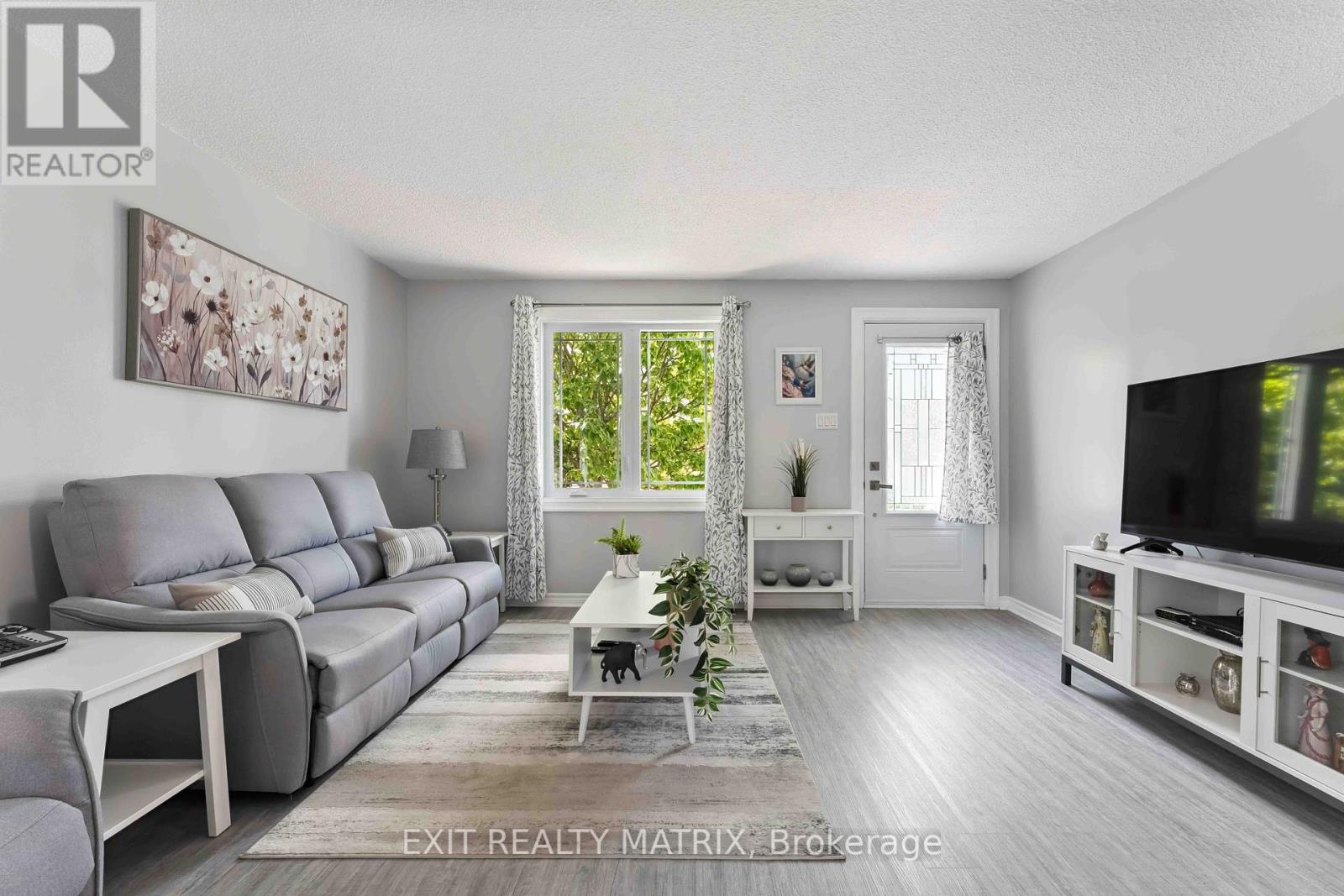Photo 10 of 347 Shakespeare Street, Ottawa ON