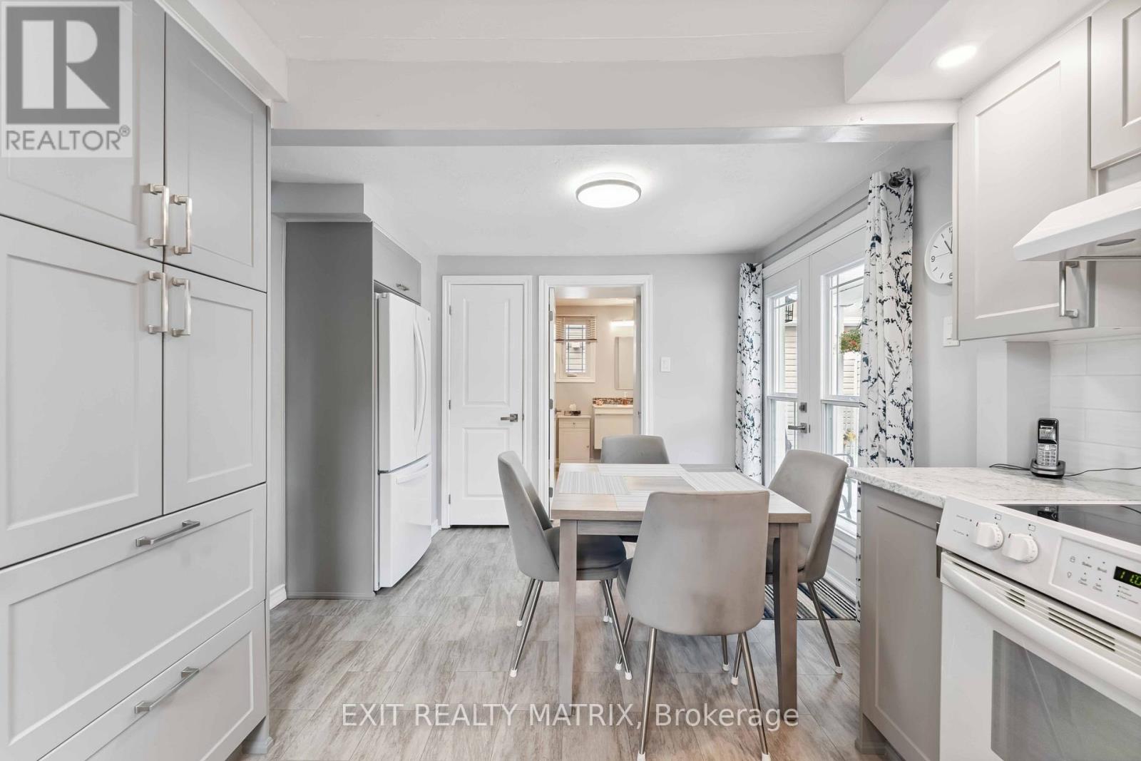 Photo 9 of 347 Shakespeare Street, Ottawa ON