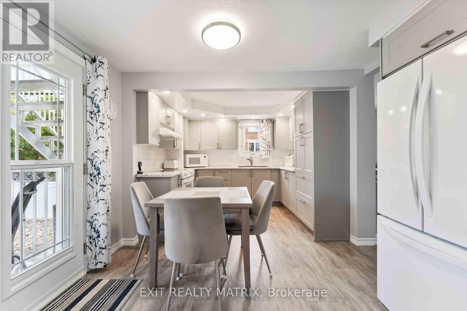 Photo 7 of 347 Shakespeare Street, Ottawa ON