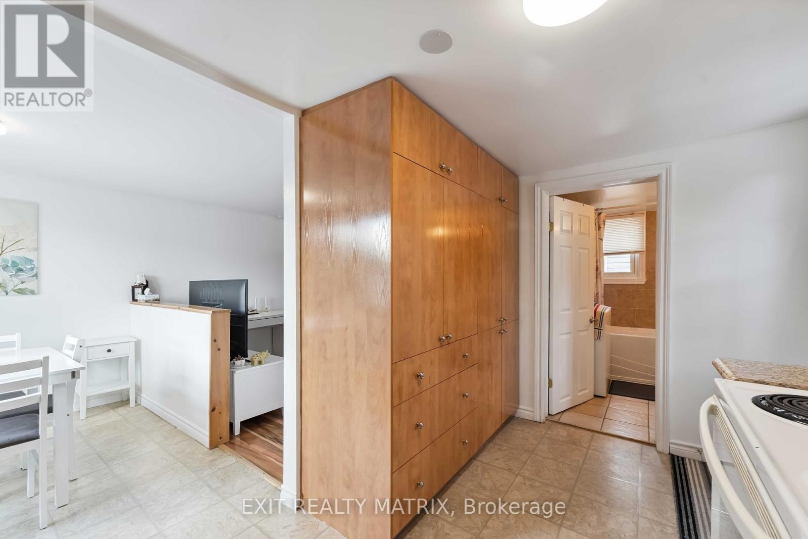Photo 22 of 347 Shakespeare Street, Ottawa ON