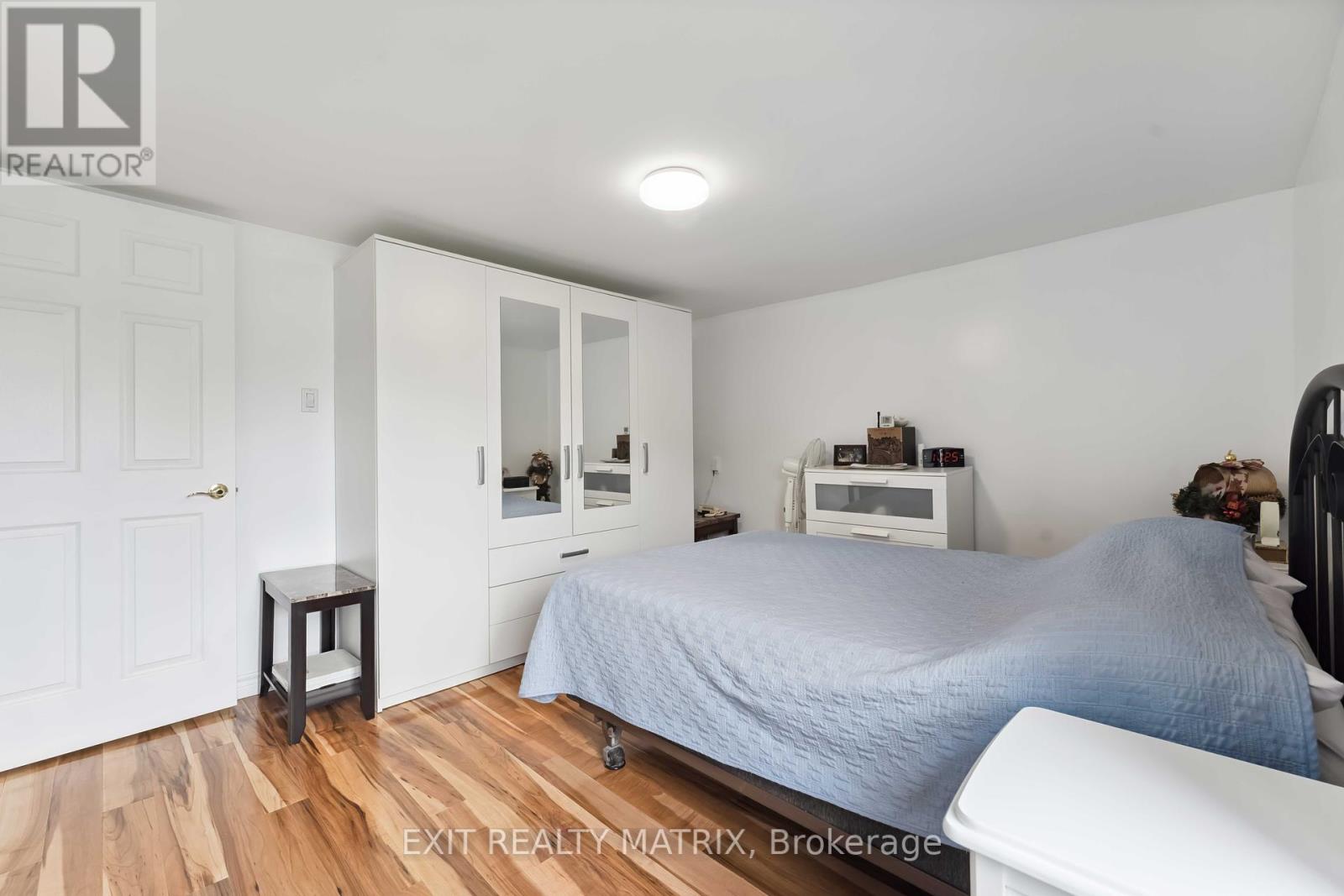 Photo 32 of 347 Shakespeare Street, Ottawa ON