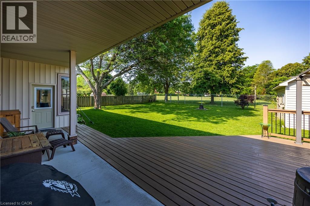 Photo 6 of 20 Sheridan Boulevard, Simcoe ON
