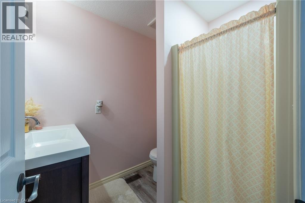 Photo 22 of 20 Sheridan Boulevard, Simcoe ON