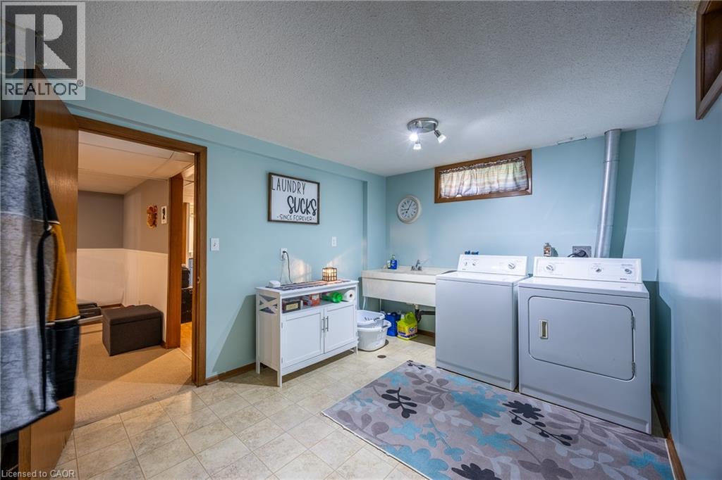 Photo 23 of 20 Sheridan Boulevard, Simcoe ON