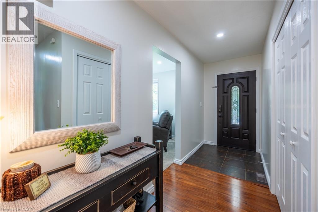 Photo 9 of 20 Sheridan Boulevard, Simcoe ON
