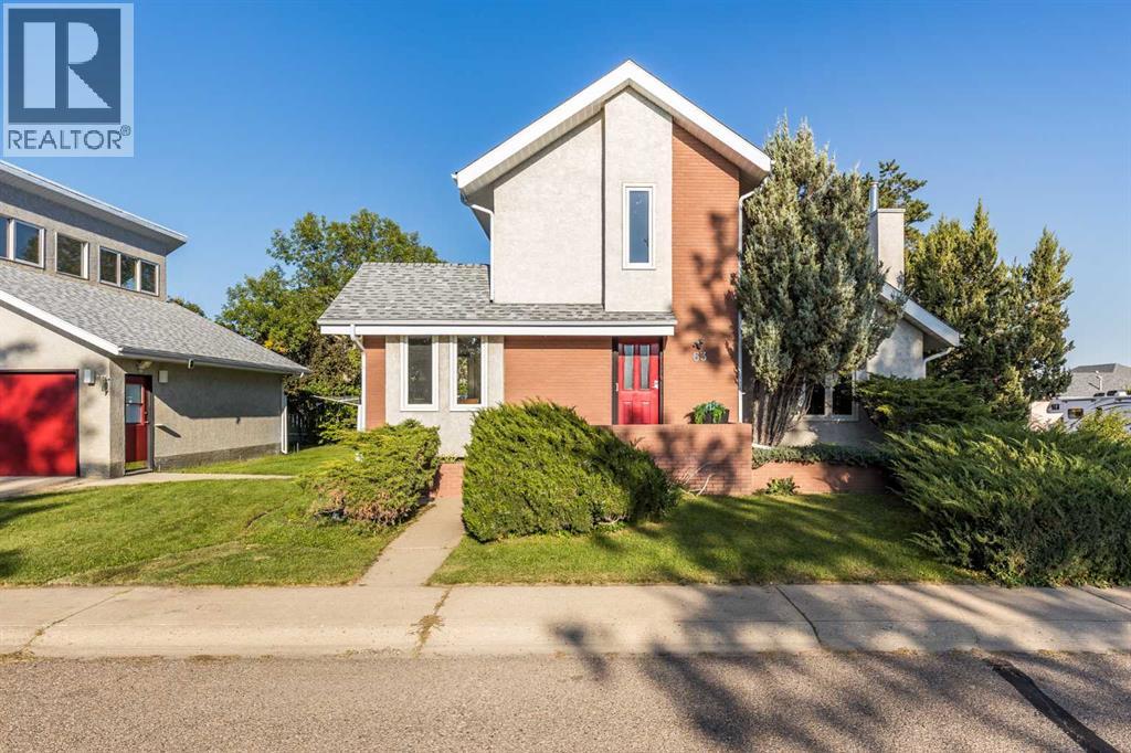 Photo 2 of 63 Palliser Way Ne, Medicine Hat AB