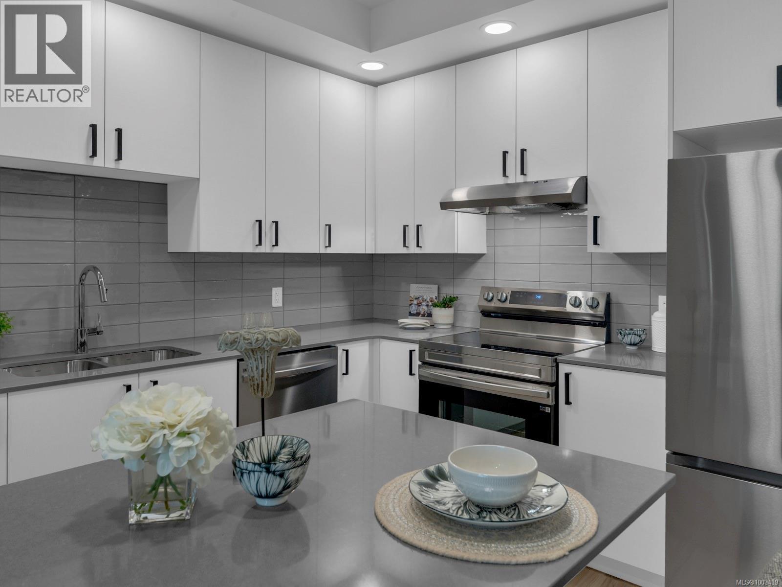 Photo 6 of 215 2390 City Gate Blvd, Langford BC