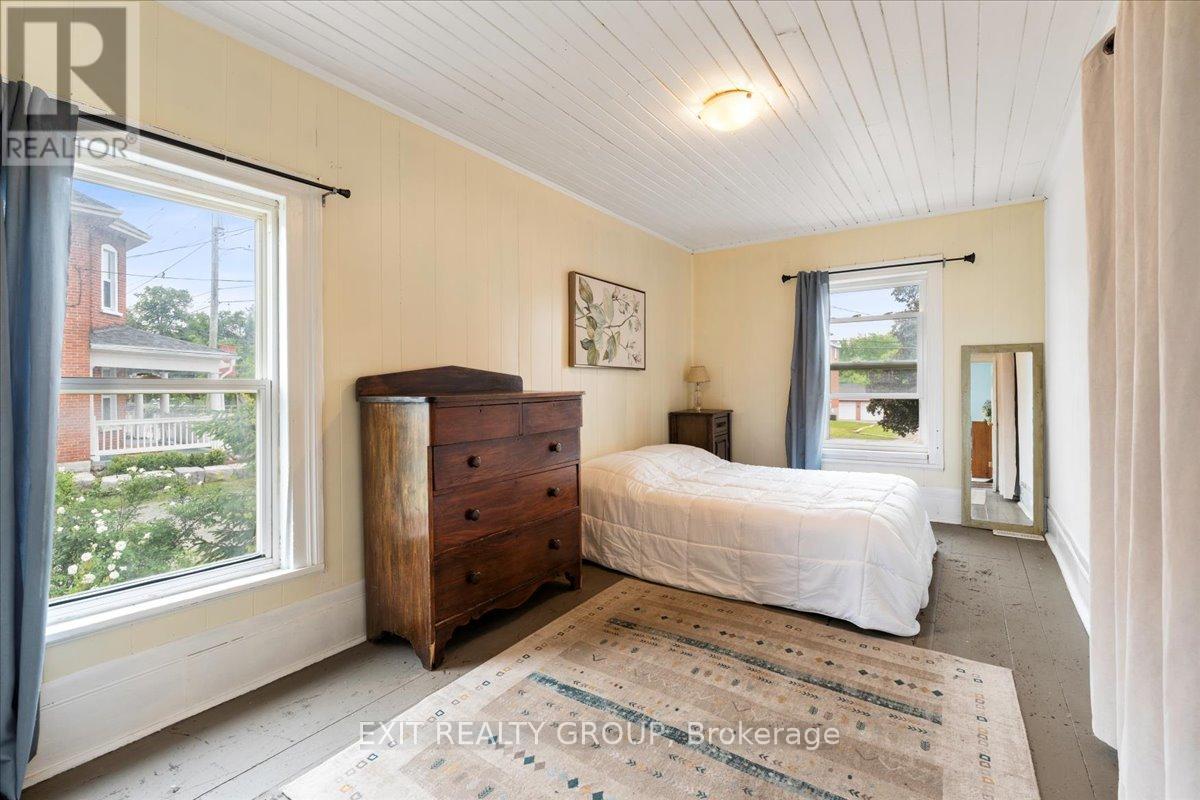 Photo 25 of 101 Durham Street S, Madoc ON