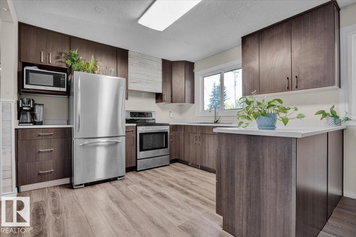Photo 11 of 4518 48 Av, Gibbons AB