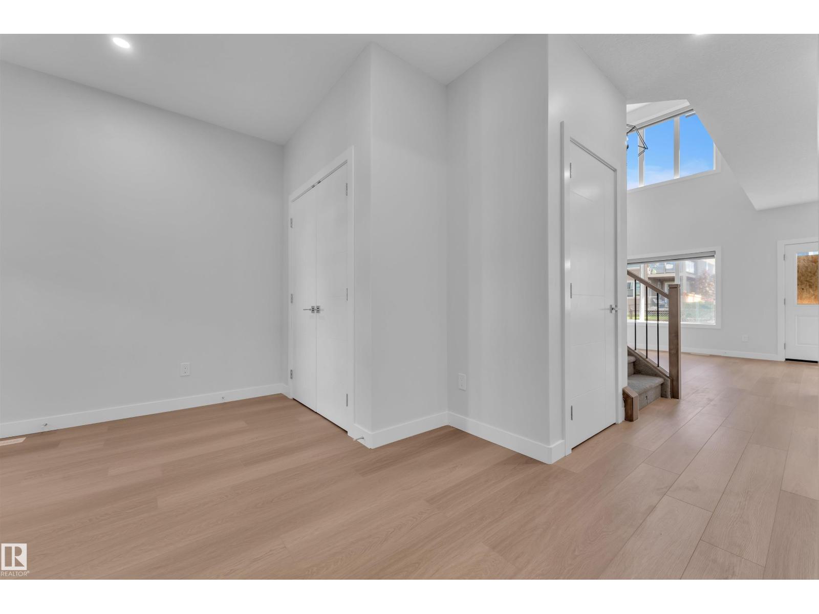 Photo 6 of 204 Crystal Creek Dr, Leduc AB