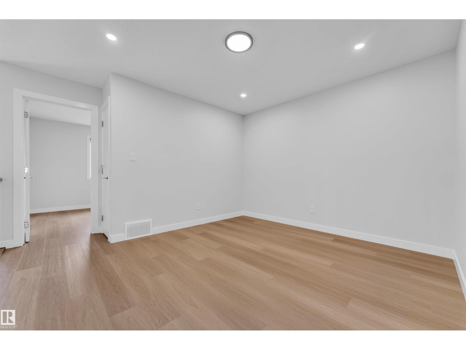 Photo 20 of 204 Crystal Creek Dr, Leduc AB