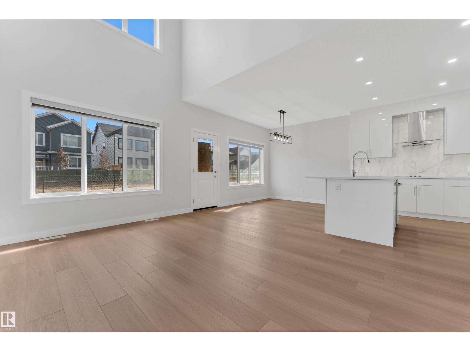 Photo 17 of 204 Crystal Creek Dr, Leduc AB