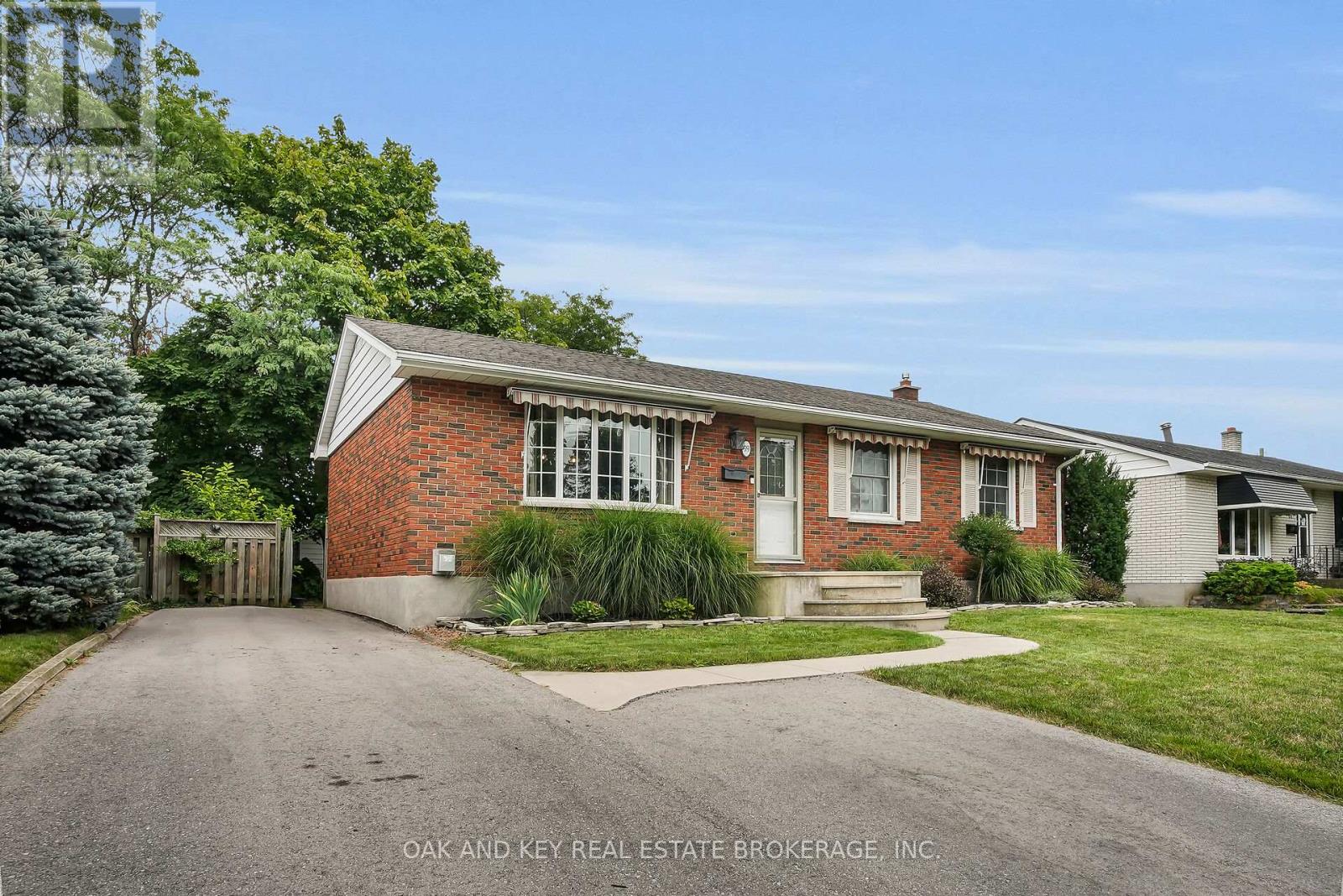 Photo 2 of 59 Dunwich Drive, St Thomas ON