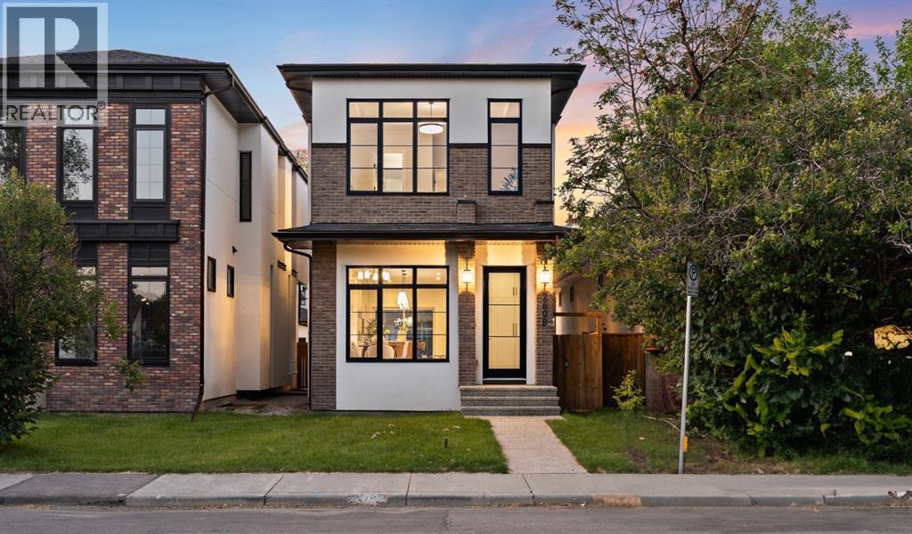Photo 2 of 2608 6 Avenue Nw, Calgary AB