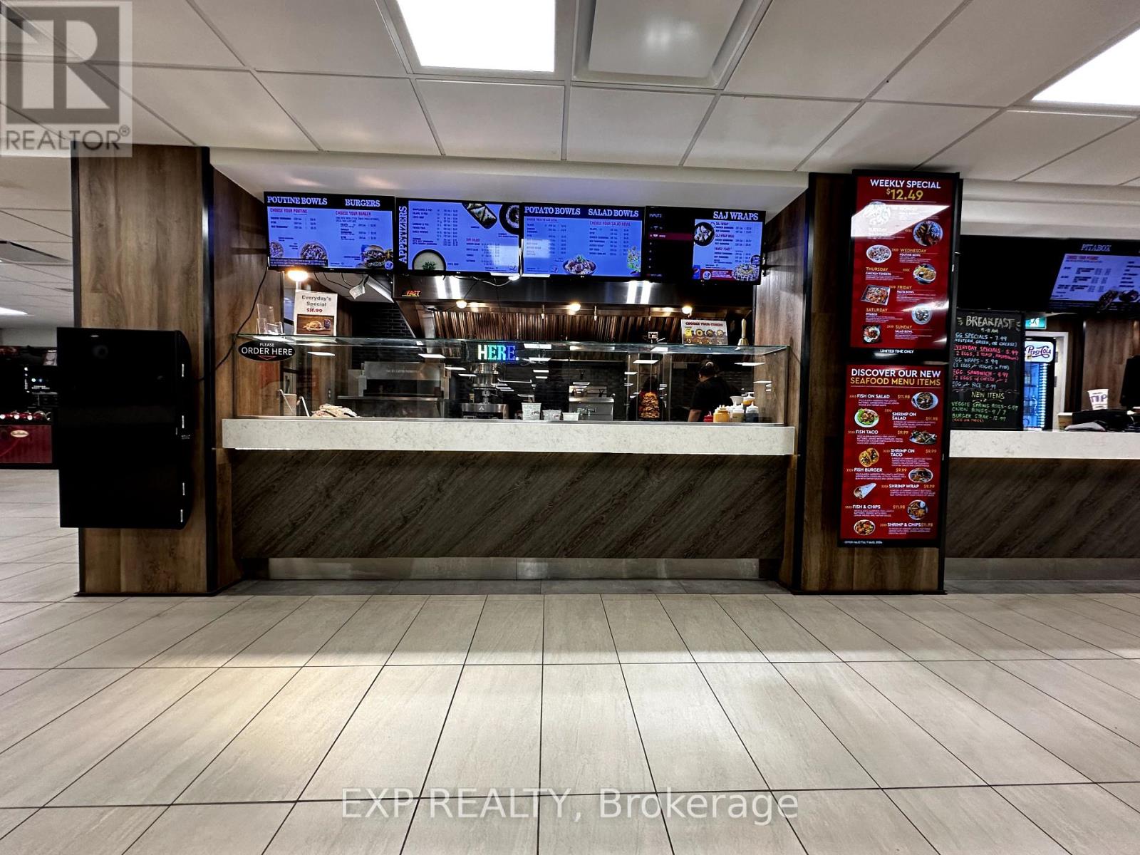 Photo 3 of 7 100 Queensway W, Mississauga ON
