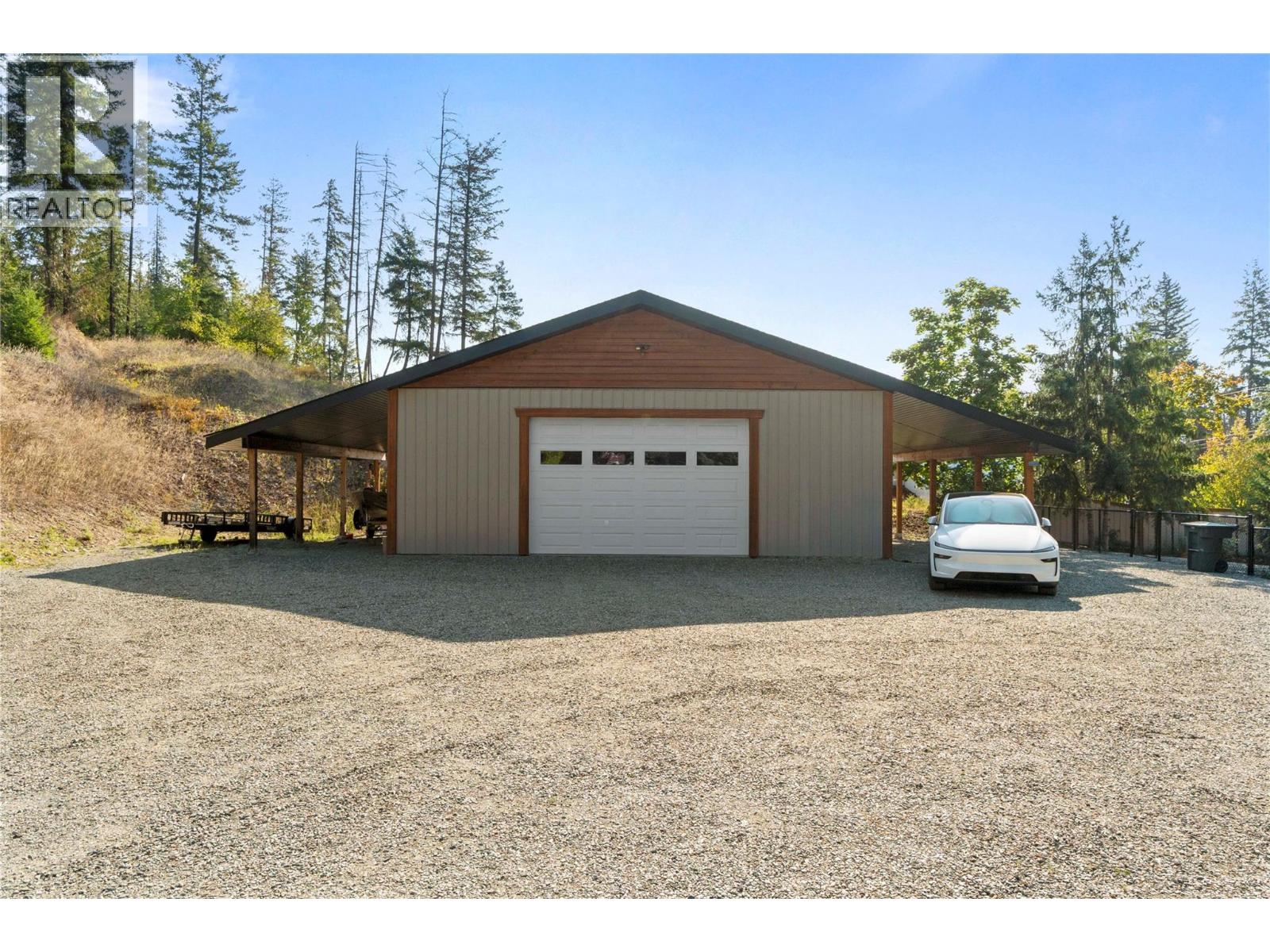 Photo 4 of 5327 Squilax Anglemont Road, Celista BC