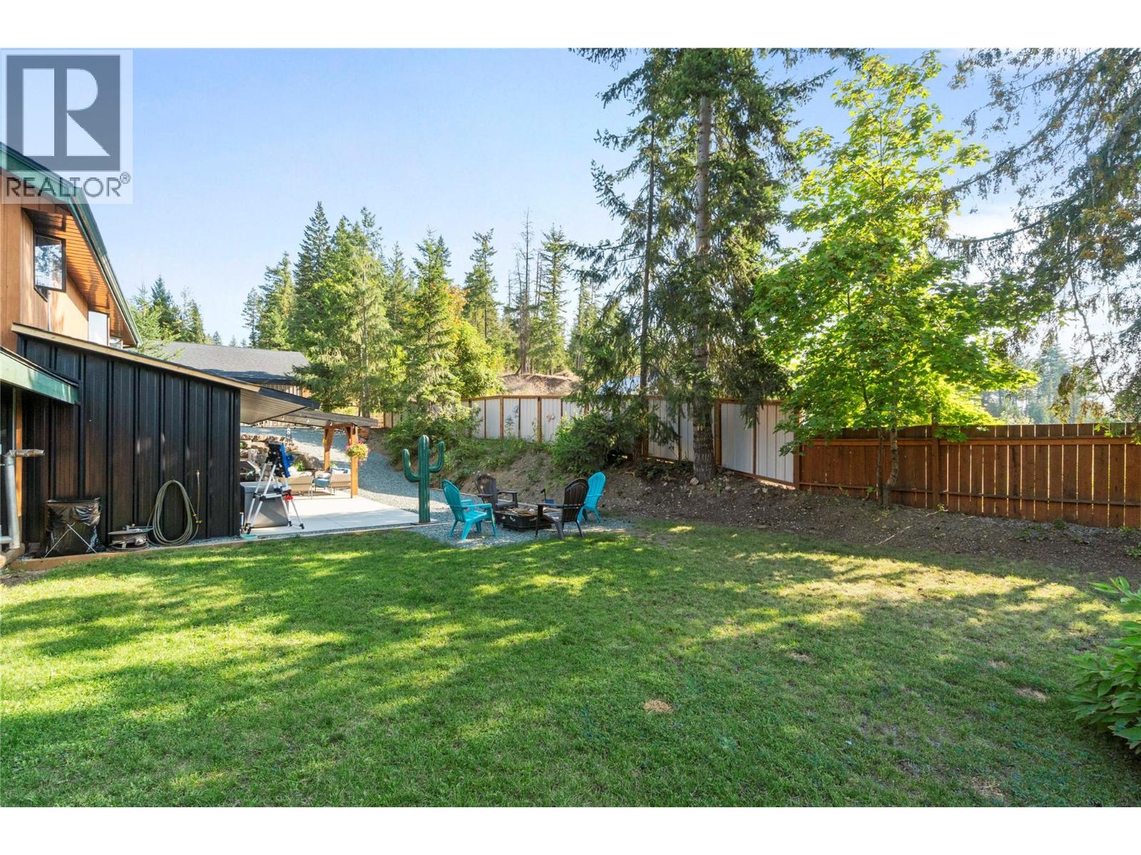 Photo 16 of 5327 Squilax Anglemont Road, Celista BC