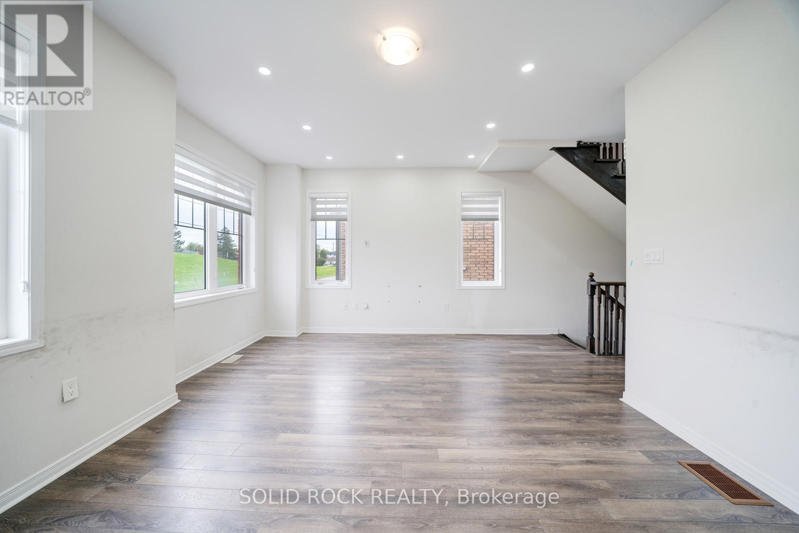 Photo 15 of 840 Atwater Path, Oshawa ON