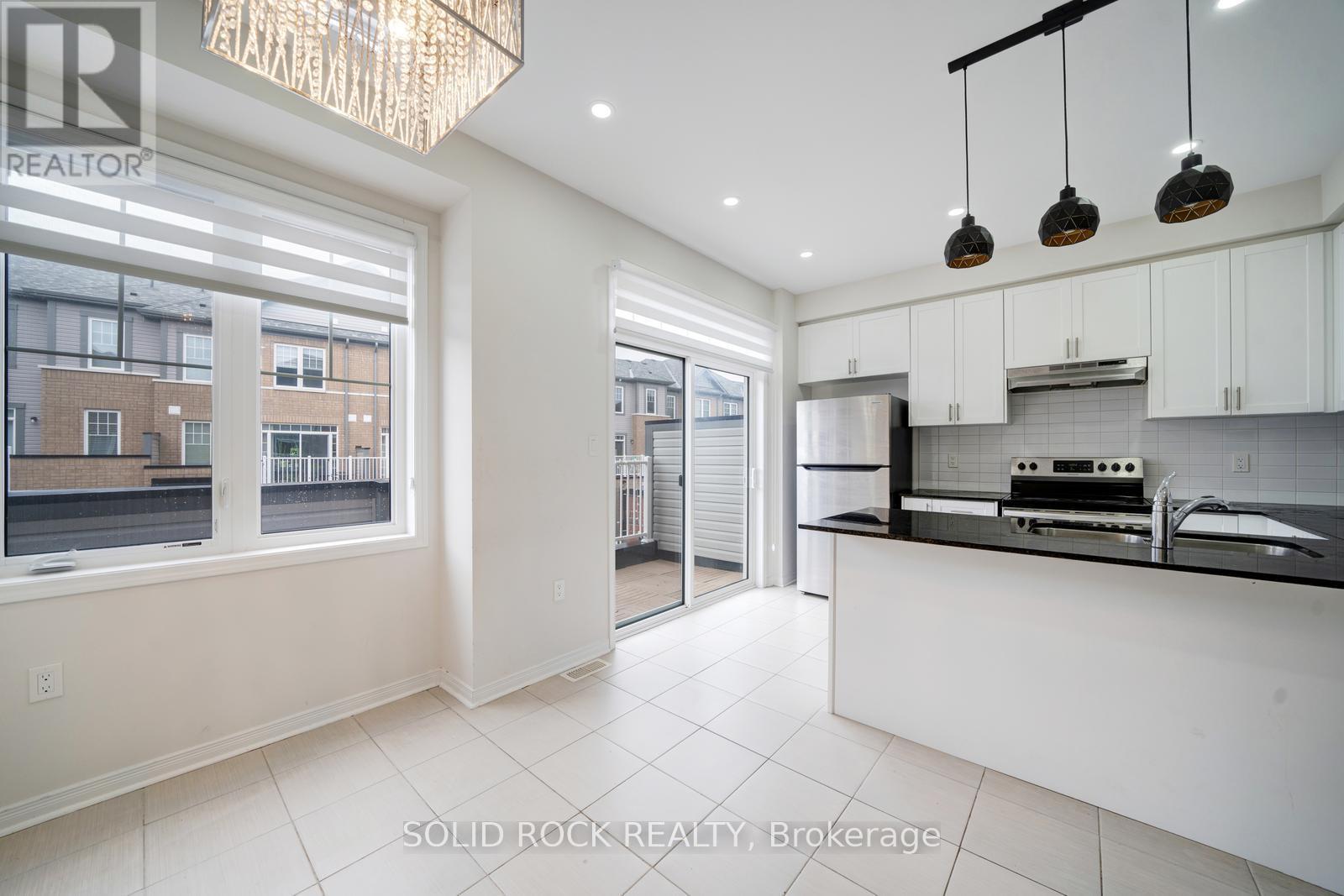Photo 18 of 840 Atwater Path, Oshawa ON