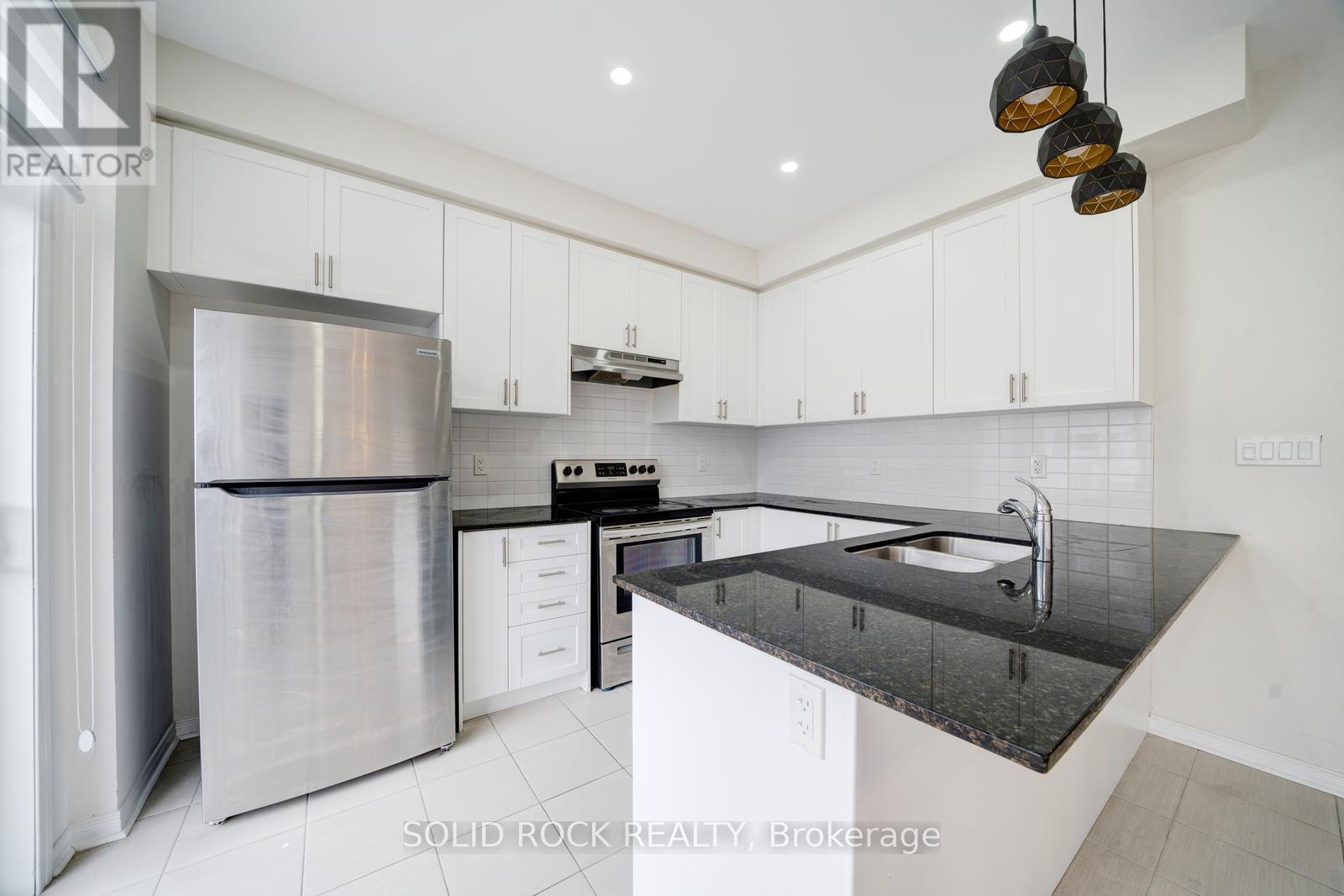 Photo 21 of 840 Atwater Path, Oshawa ON