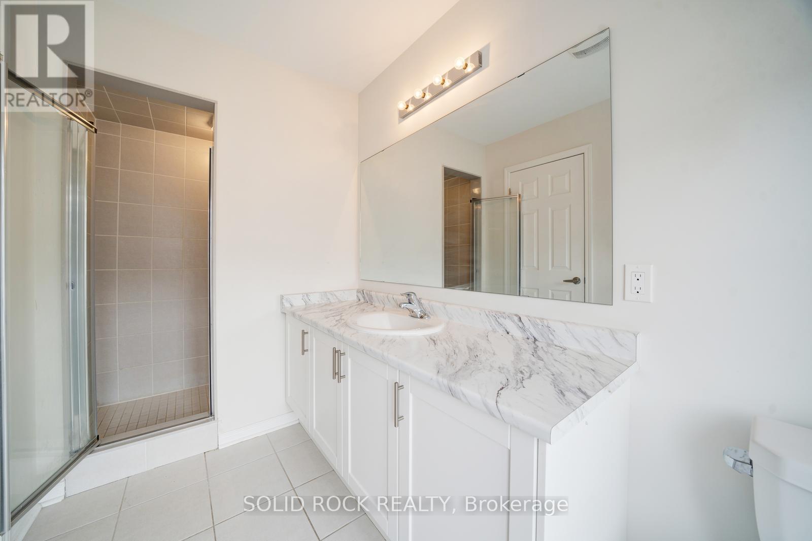 Photo 37 of 840 Atwater Path, Oshawa ON