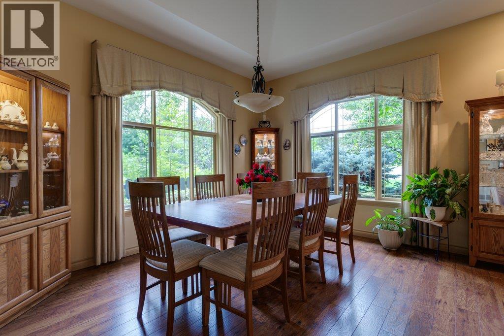 1061 Avondale Place - 12