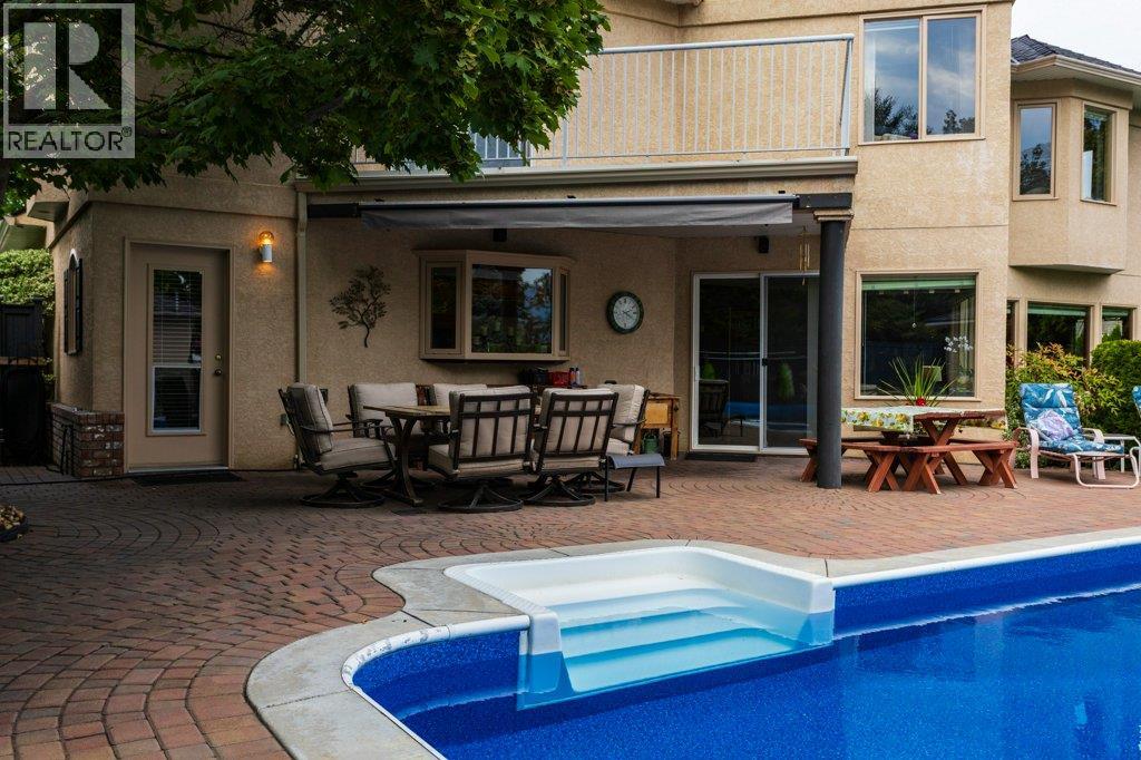 1061 Avondale Place - 24