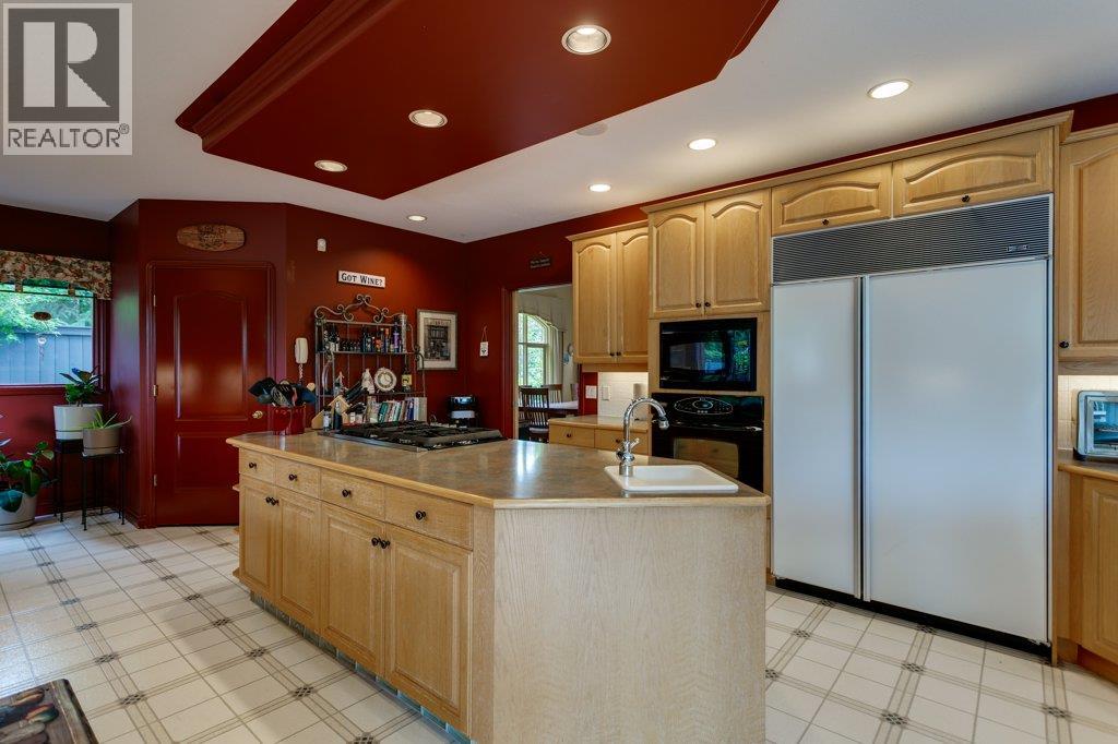 1061 Avondale Place - 16
