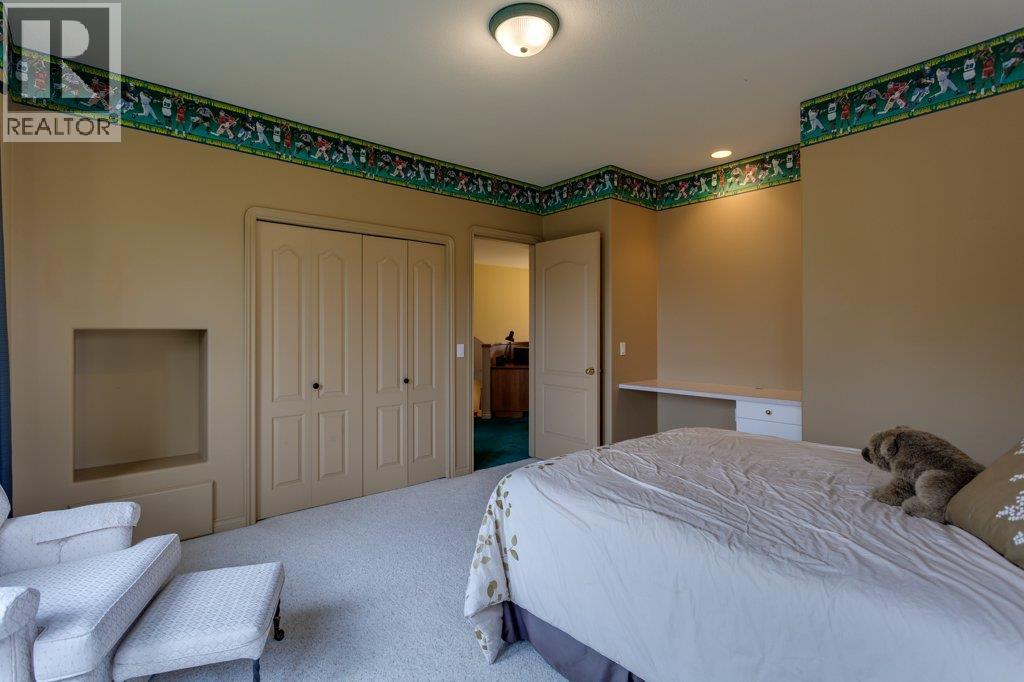 1061 Avondale Place - 47
