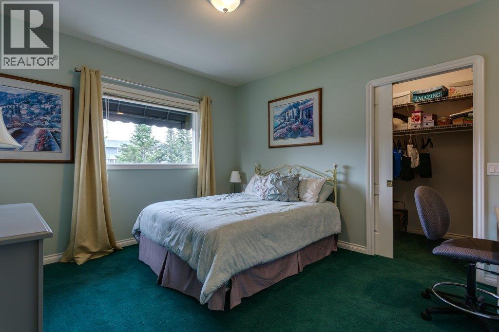 1061 Avondale Place - 52