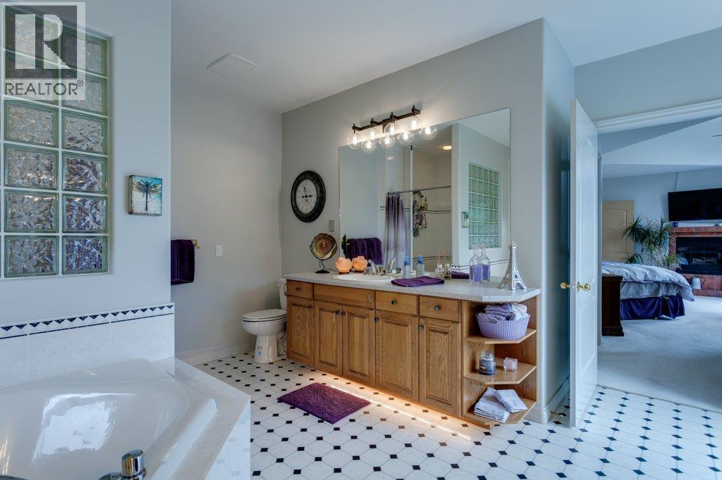 1061 Avondale Place - 45