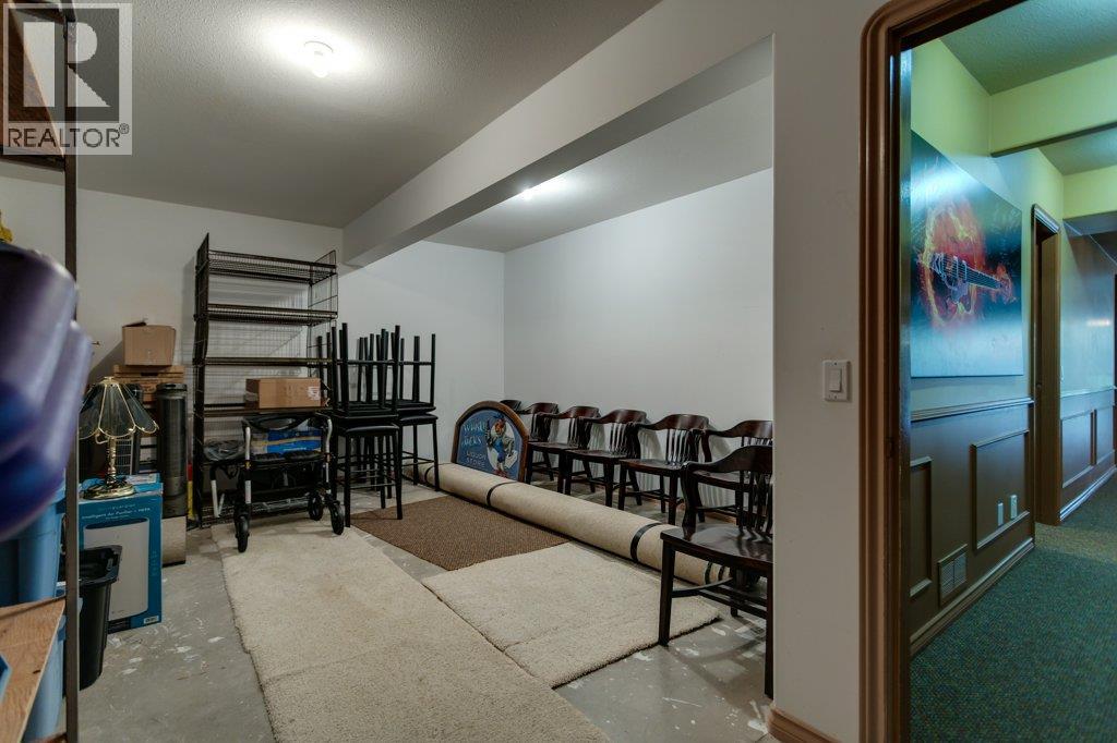 1061 Avondale Place - 78