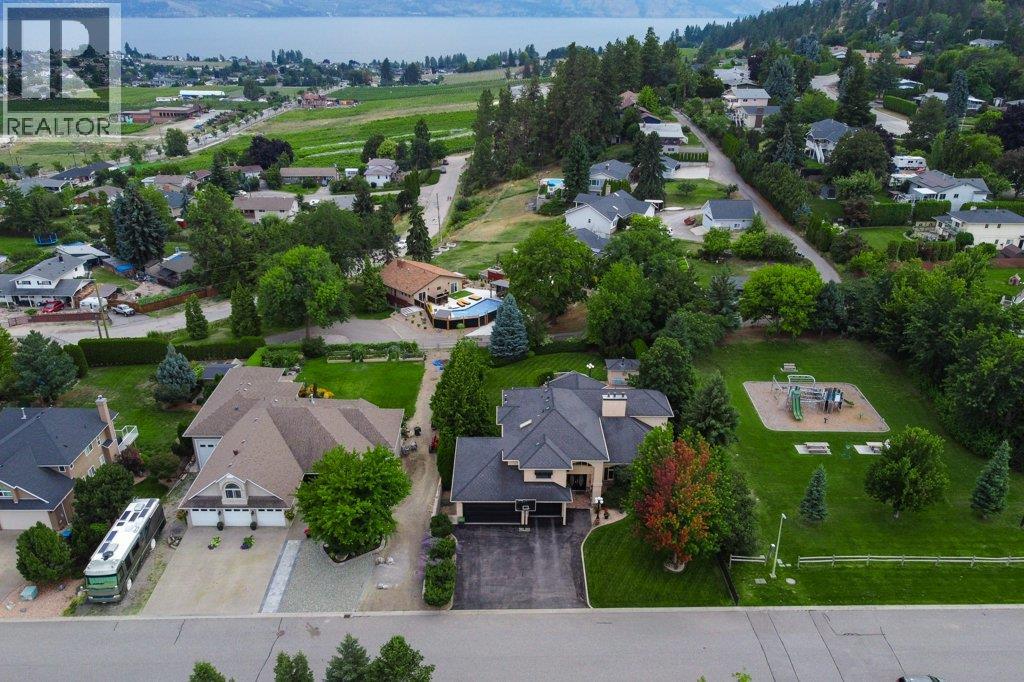1061 Avondale Place - 85