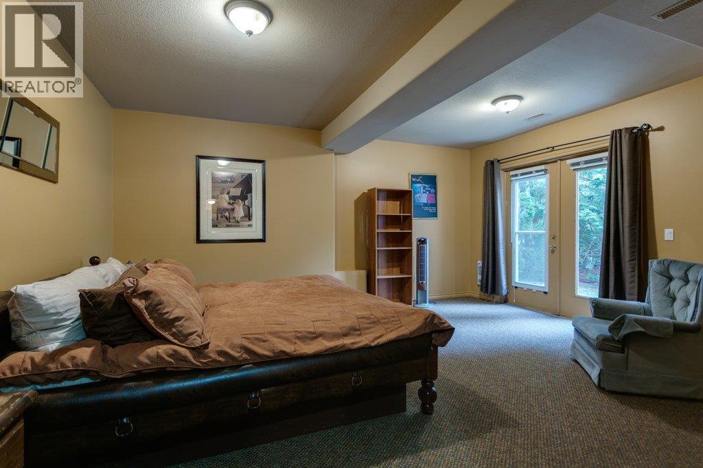 1061 Avondale Place - 72