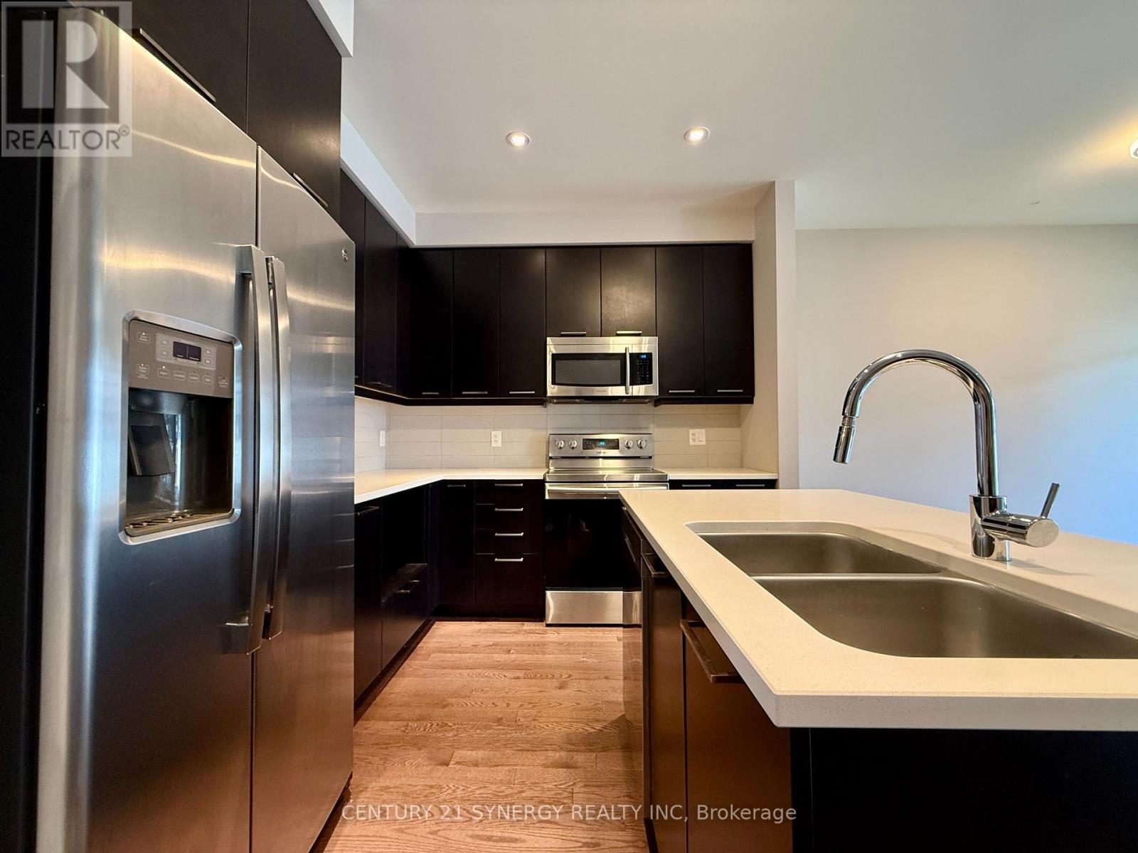 Photo 8 of 671 Odyssey Way, Ottawa ON