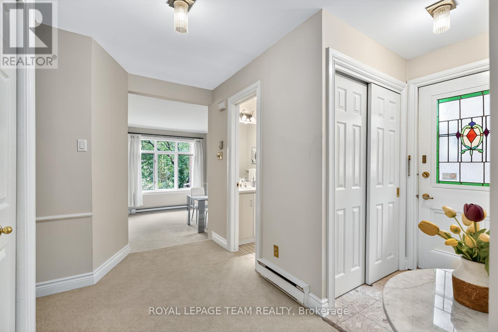 Photo 21 of 9 292 Laurier Avenue, Ottawa ON
